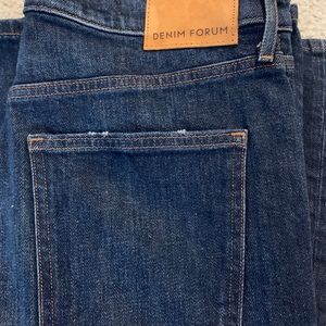 BRAND NEW! Aritzia Denim Forum Jeans!